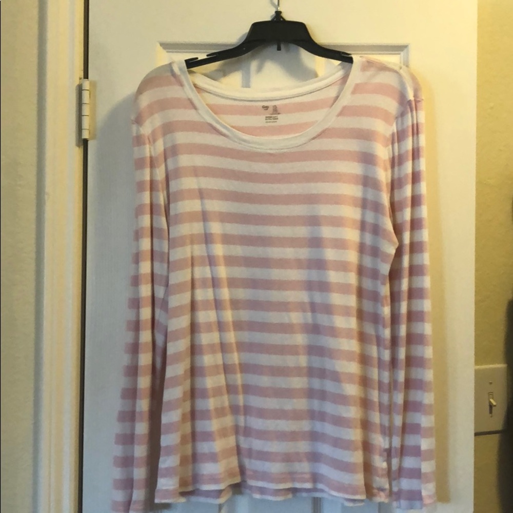 Gap long sleeve shirt